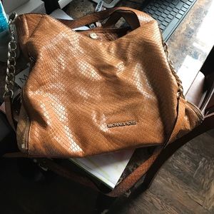 USED Michael Kors handbag (Authentic)